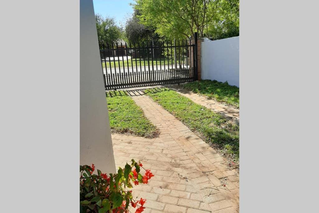 Kruger Southern Cross Malalane Exterior photo