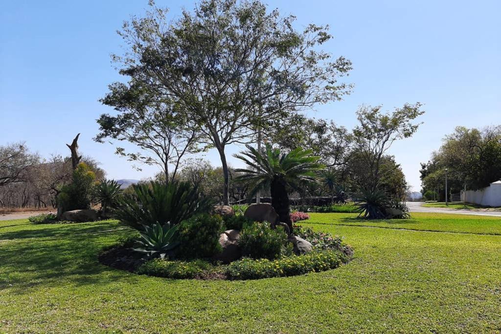 Kruger Southern Cross Malalane Exterior photo